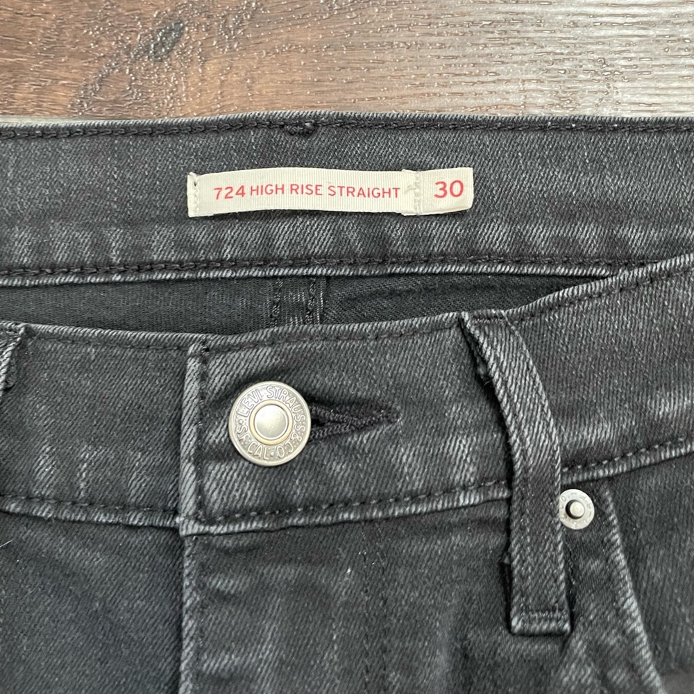 724 Levi’s High Rise Straight - Picture 4 of 6